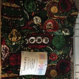 Lularoe Christmas leggings tc